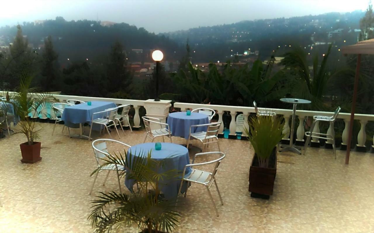 Hotel Restaurant Hellenique Appartements Kigali Exteriör bild