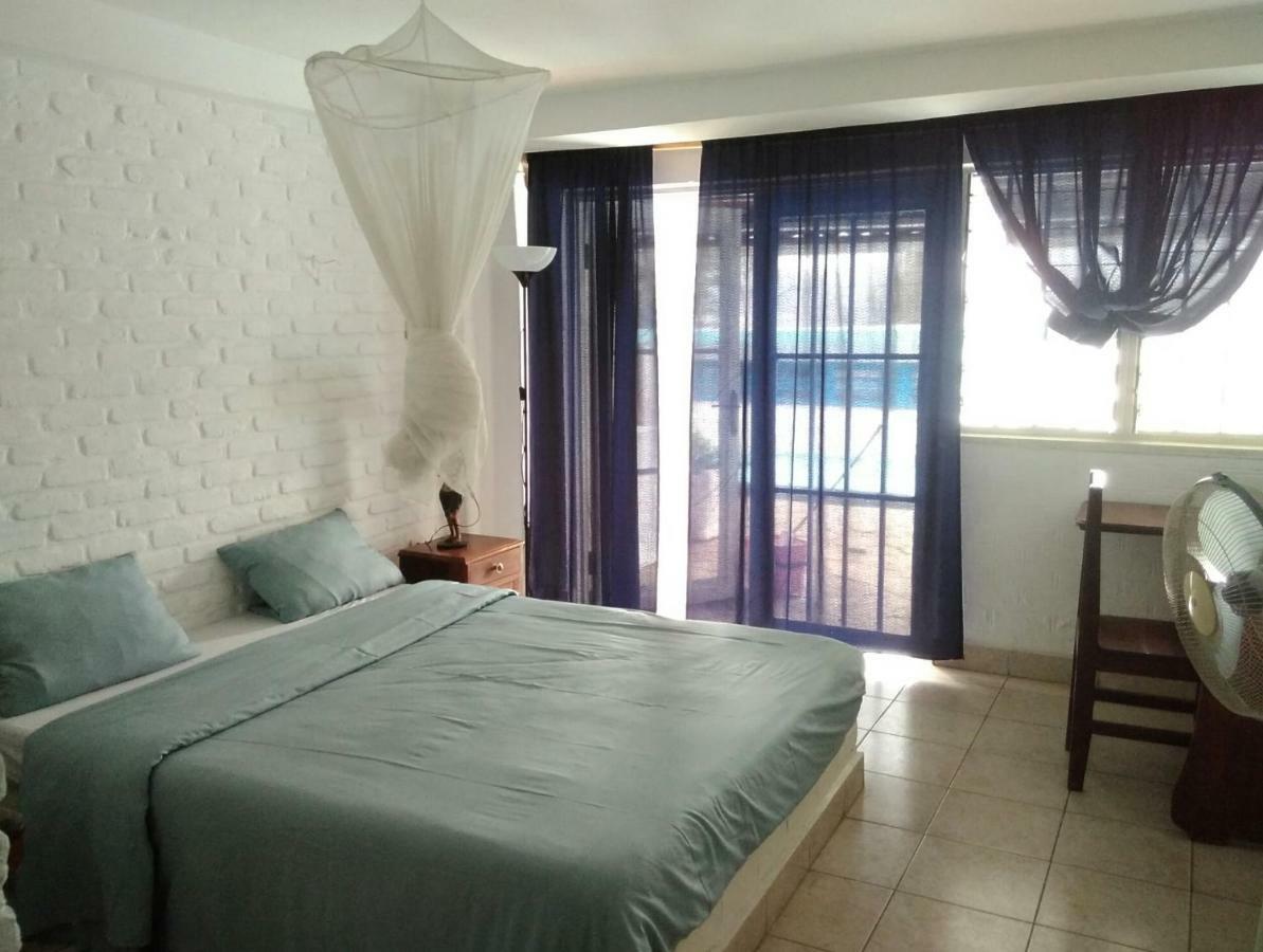 Hotel Restaurant Hellenique Appartements Kigali Exteriör bild